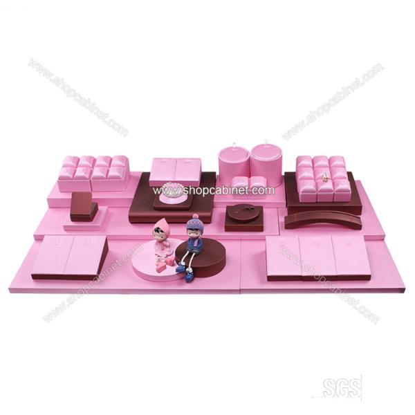 Super quality best  jewelry props