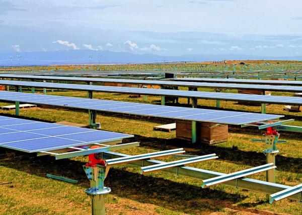 0.08 Kwh/d Automatic Sun Tracking System For Solar Panels One Axis Solar System