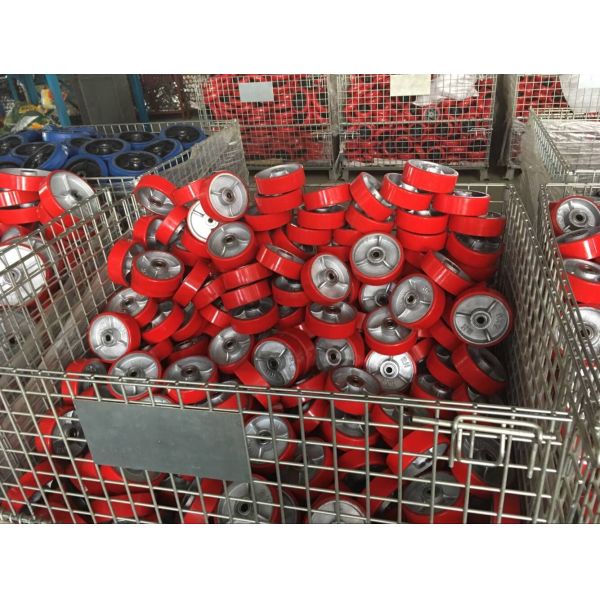 heavy duty cast iron PU caster wheels 4 inch