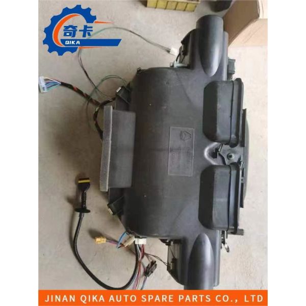 Пластиковые нагревая части Az1630840002 тележки Howo пульта управления подогревателя пульта управления риска запасные