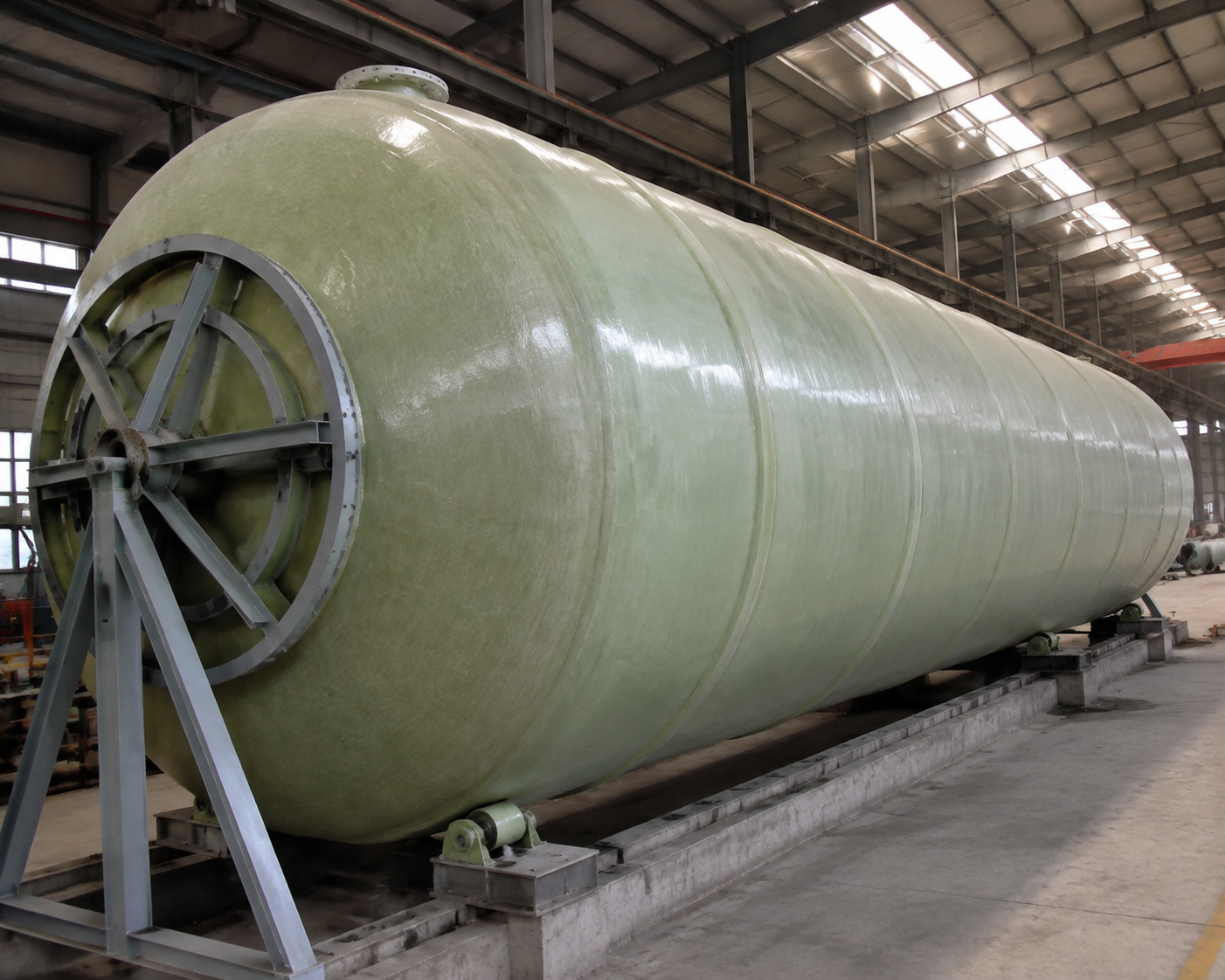 Horizontal Cylindrical FRP Storage Tank For Storing Water Chemicals Industrial Liquids