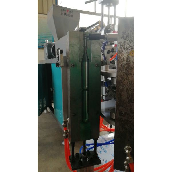 Дуть бутылки Sanqing 1000ml отливает 718 роторных выдувных форм в форму