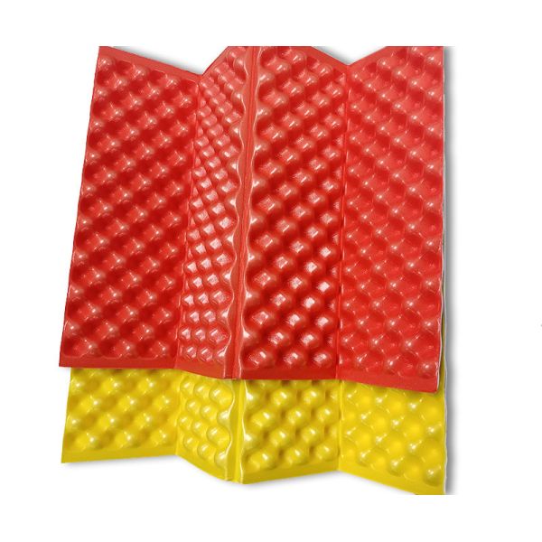 Stock résistant à l'humidité extérieur pliable IXPE tapis en mousse type accordéon avec sangle élastique matelas compact