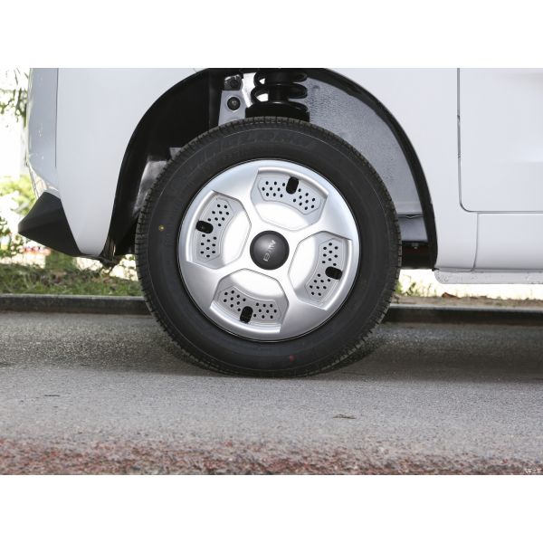 Baic Yuanbao 4-местный мини-электрический автомобиль Новая энергия транспортное средство 120 км CLTC диапазон