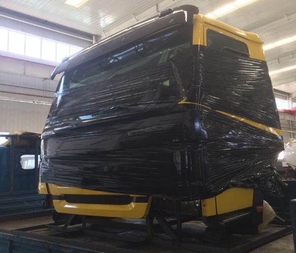 Euro2 Durable Truck Spare Parts Sinotruk Howo Cabin Hw76 Long Life Time