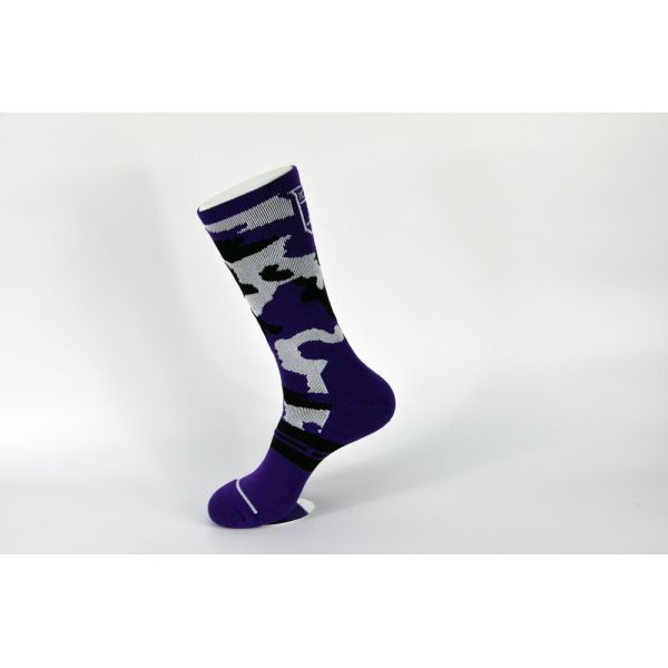 Max Polyester Athletic Basketball Socks frais Breathbale pour des femmes