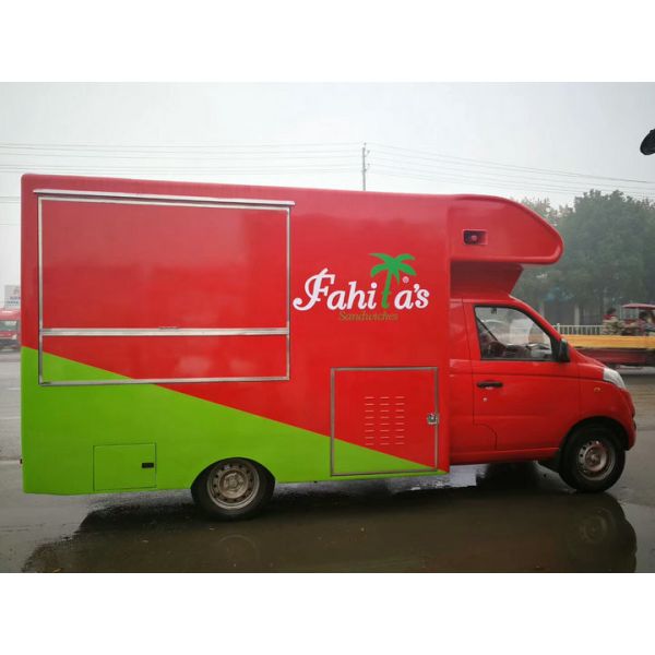 Awesome Petrol Mobile Kitchen Truck , Mobile Fast Food Van Gasoline Fuel Type