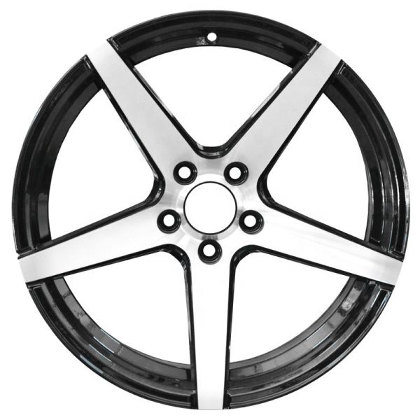 18 jantes de roues de voiture d'alliage d'aluminium de pièce d'auto de sport de