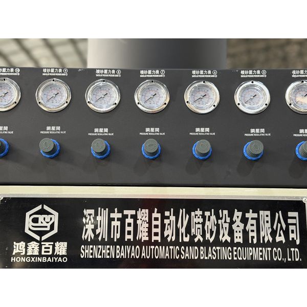Fully Automatic Conveyor Surface automatic sand blasting machine For Various Workpieces