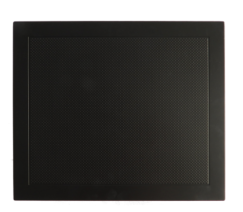 Compact And Portable Shield-type Countermeasure Device Equipped With A Directional Antenna For Precision Jamming Of Hostile Drones