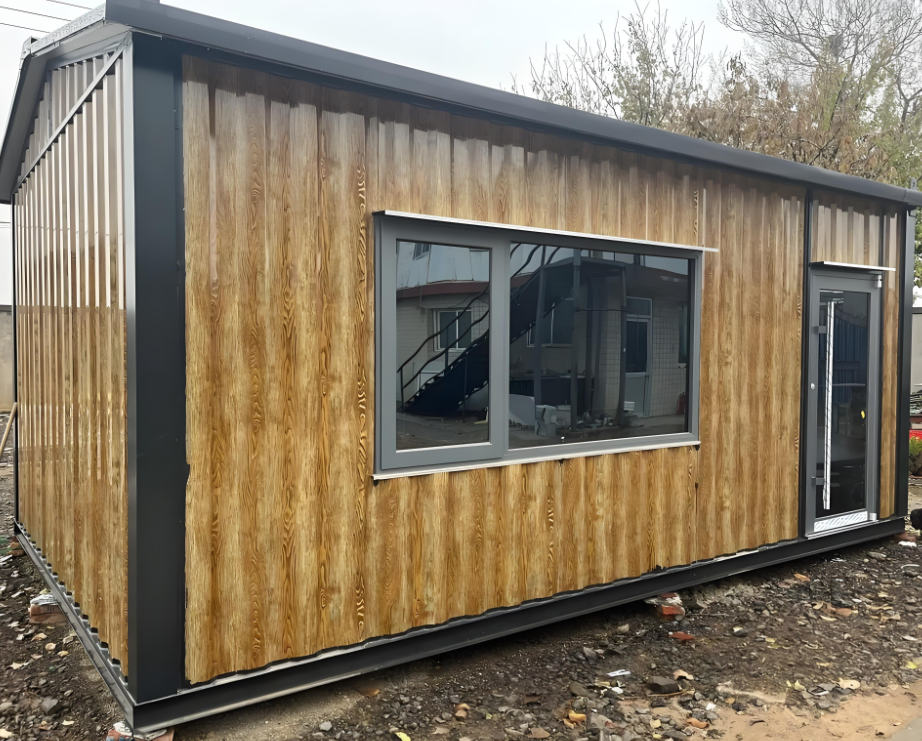 Safe and Expandable 20-foot & 40-foot Prefabricated Container Houses for Tiny Living