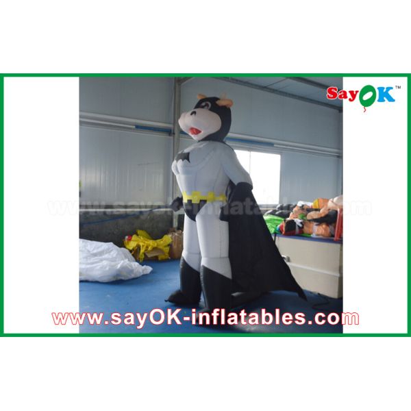 Голубая/красная раздувная корова супермена подгоняла модель животного характера раздувную