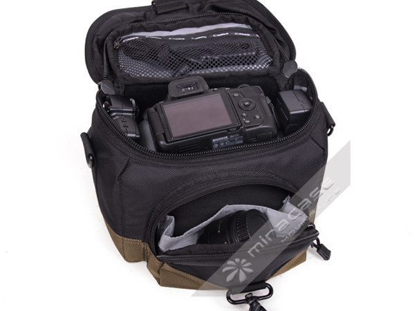 Roomy Practical Nylon SLR Camera Pouch with Large Storage Space, Black / Army