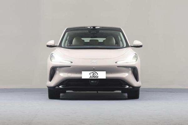 Zhiji IM LS6 Electric Car Sport 4 Door 5 Seat SUV 760km Long Range New Energy Vehicle EV Car For Adult 4 Door 5 Seat SUV