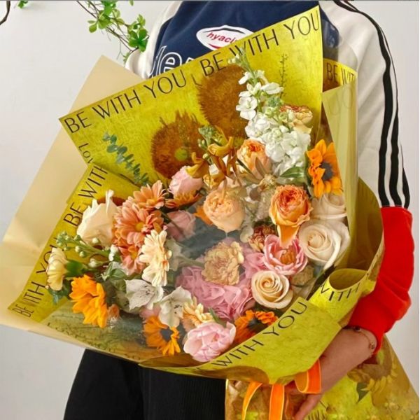 New Qixi Festival flower bouquet wrapping paper, a popular blue series of paper, Valentine's Day oil-painted style flower wrapping paper