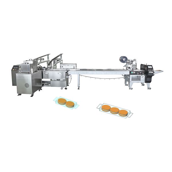 Chocolate Biscuit Sandwiching Machine High Efficiency Pillow Packaging Machine