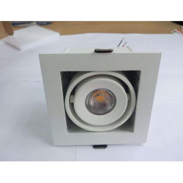 Aluminium Body Recessed Ceiling Downlight 3000k Warm White 24 Degree Beam Angle