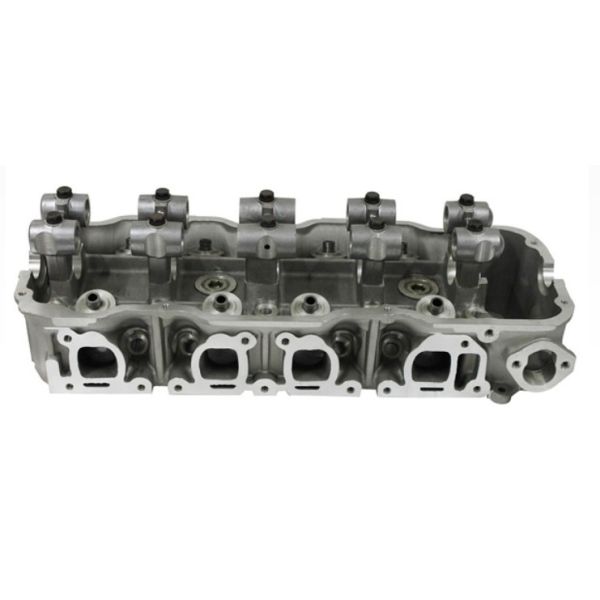 Nissan Z24 11041 20G13 / 11041 13F00 Diesel Engine Cylinder Head Cast Iron / Aluminum Material