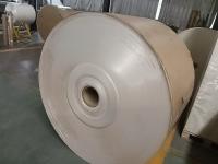 Papel Kraft revestido de PE de pasta de madeira resistente ao calor 150-350gm Flexografia de acabamento brilhante mate