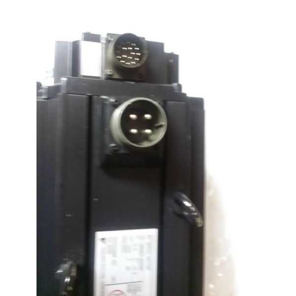 USAGED-30A22S YASKAWA  Servo Drive Original New AC Servo Motor 2.9KW 26A W