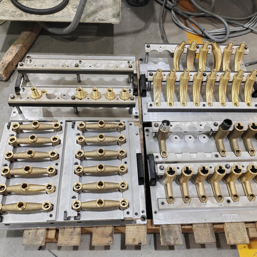 Mirror Level Finishing Robotic Polishing Machine For Architectural Hardware