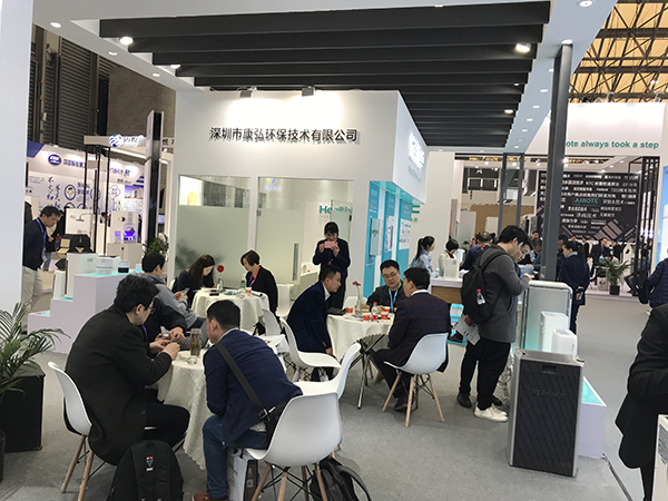 Складная портативная машинка привела коробку приведенную стерилизатора сумки дезинфицирующего средства ультрафиолетового света Uvc