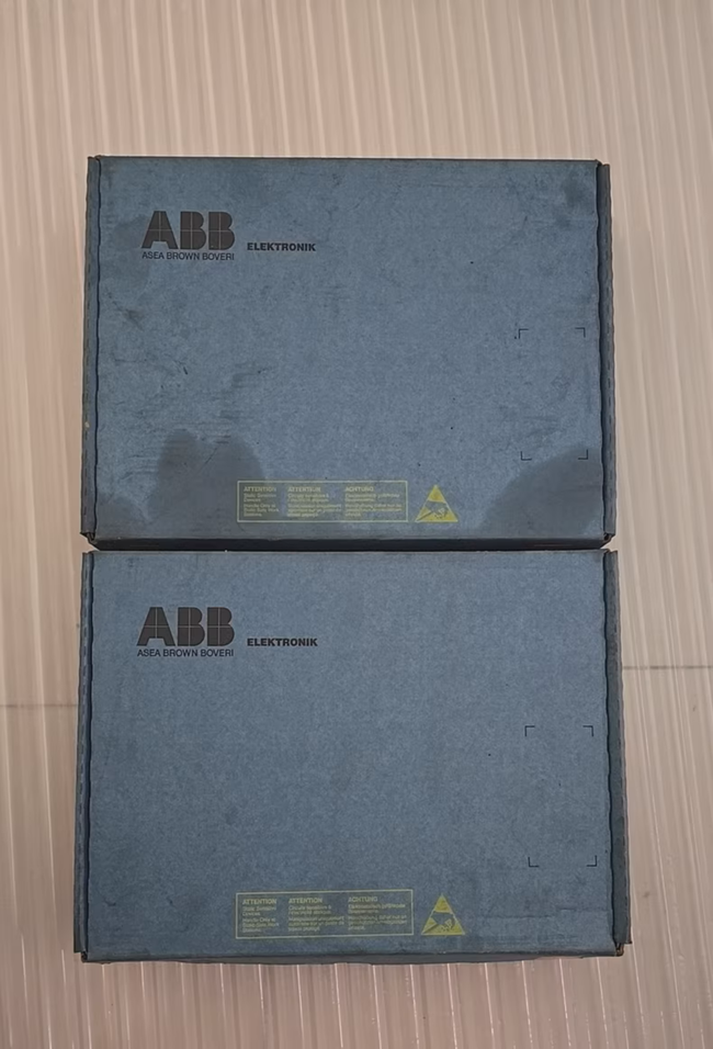 83SR04D-E GJR2390200R1210 Módulo de relé de señal general ABB Alta fiabilidad Montaje en carril DIN