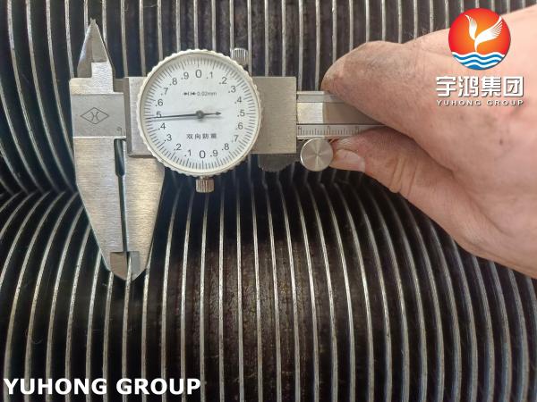 Heat Exchanger ASTM A335 P22 HFW Solid Finned Pipes With 11-13 Cr Fins