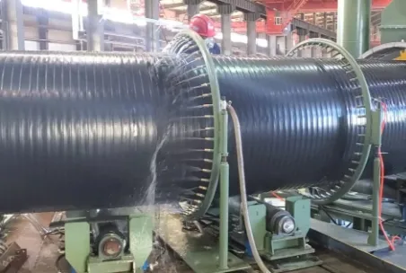 Ligne de revêtement en 3PE de 1400 mm pour tuyaux en acier à courbure de grand diamètre