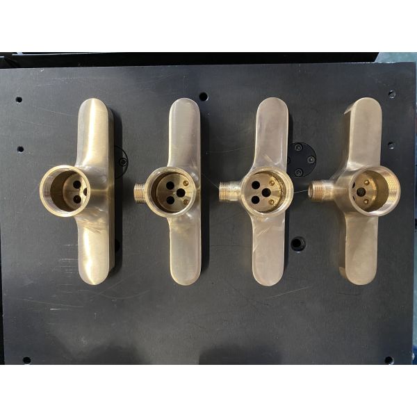 Faucet заливки формы низкого давления алюминиевый делая машину