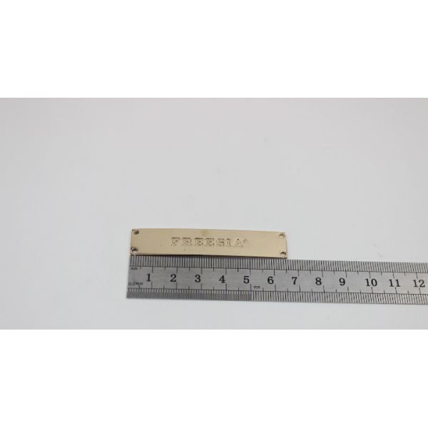 Supply custom gold iron debossed logo metal shoe accessories metal buckles for shoelace