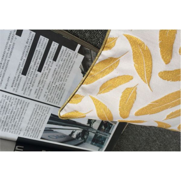 Cotton Feather Pattern Decorative Cushion Covers Color Customized for Bed