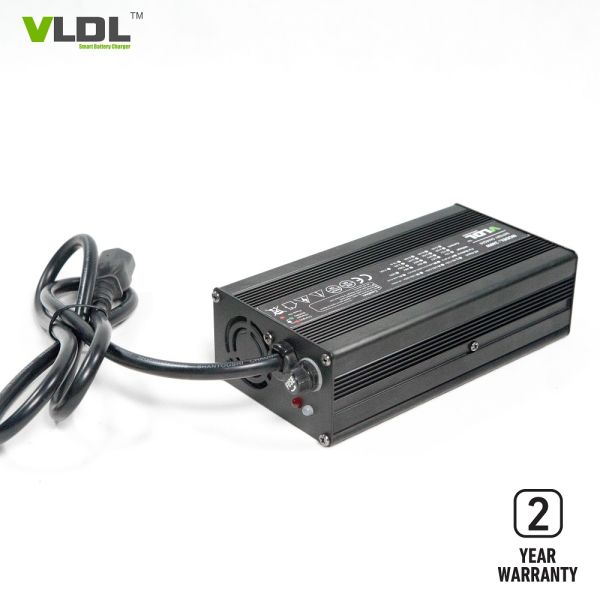 Automatic 4A 48 Volt Battery Charger CC CV Charging For Electric Scooters