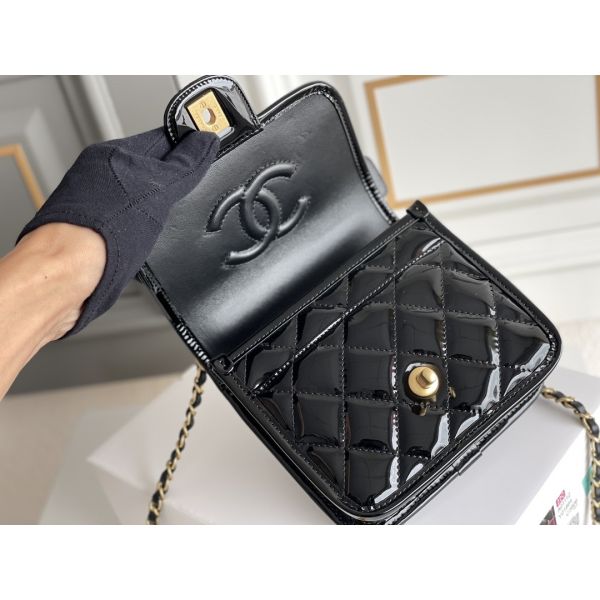 Chanel 22 Mini Designer Purses Black Spell Gold Chain With Drop Flap