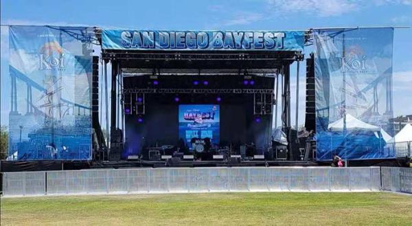 Front Service P5.95mm Outdoor LED Display With 50x100cm Panel