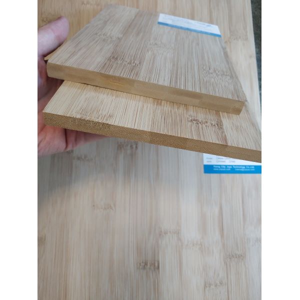 Древесина 3 слоев горизонтальная твердая бамбуковая обшивает панелями E0 науглероживала бамбуковую переклейку
