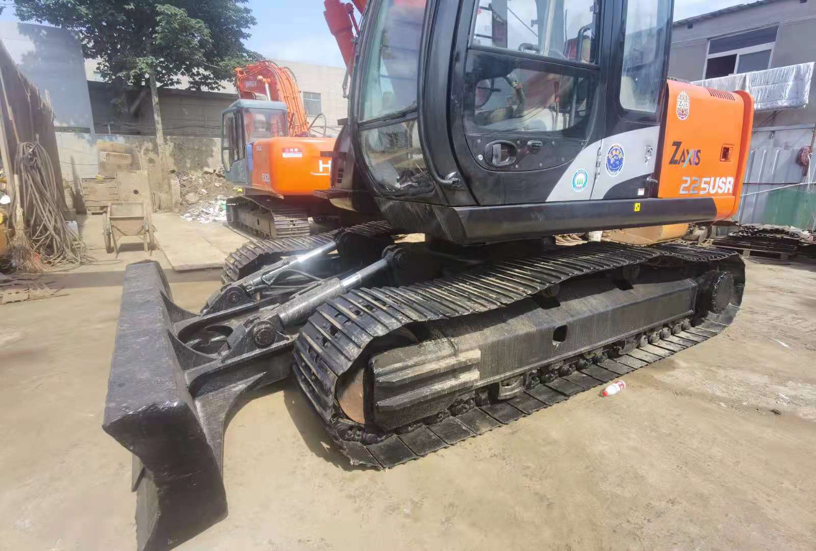 Экскаватор 22Ton ZX225USR Хитачи гидравлического Crawler подержанный