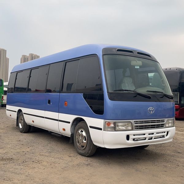 30 Seater Toyota Coaster Bus with Manual Transmission and Euro 3 Emission Standard