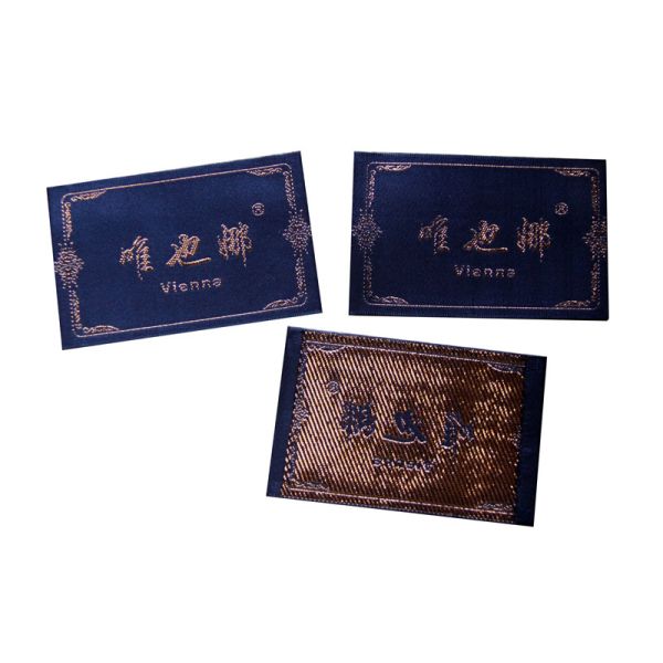Black Satin Clothing Woven Labels WashableShining Gold Yarn LOGO Smooth Edge