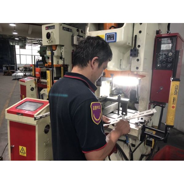 Природные аксессуары солнечных панелей Легкая быстрая установка на воде Клип со снежной нагрузкой 1,4 кн/м2