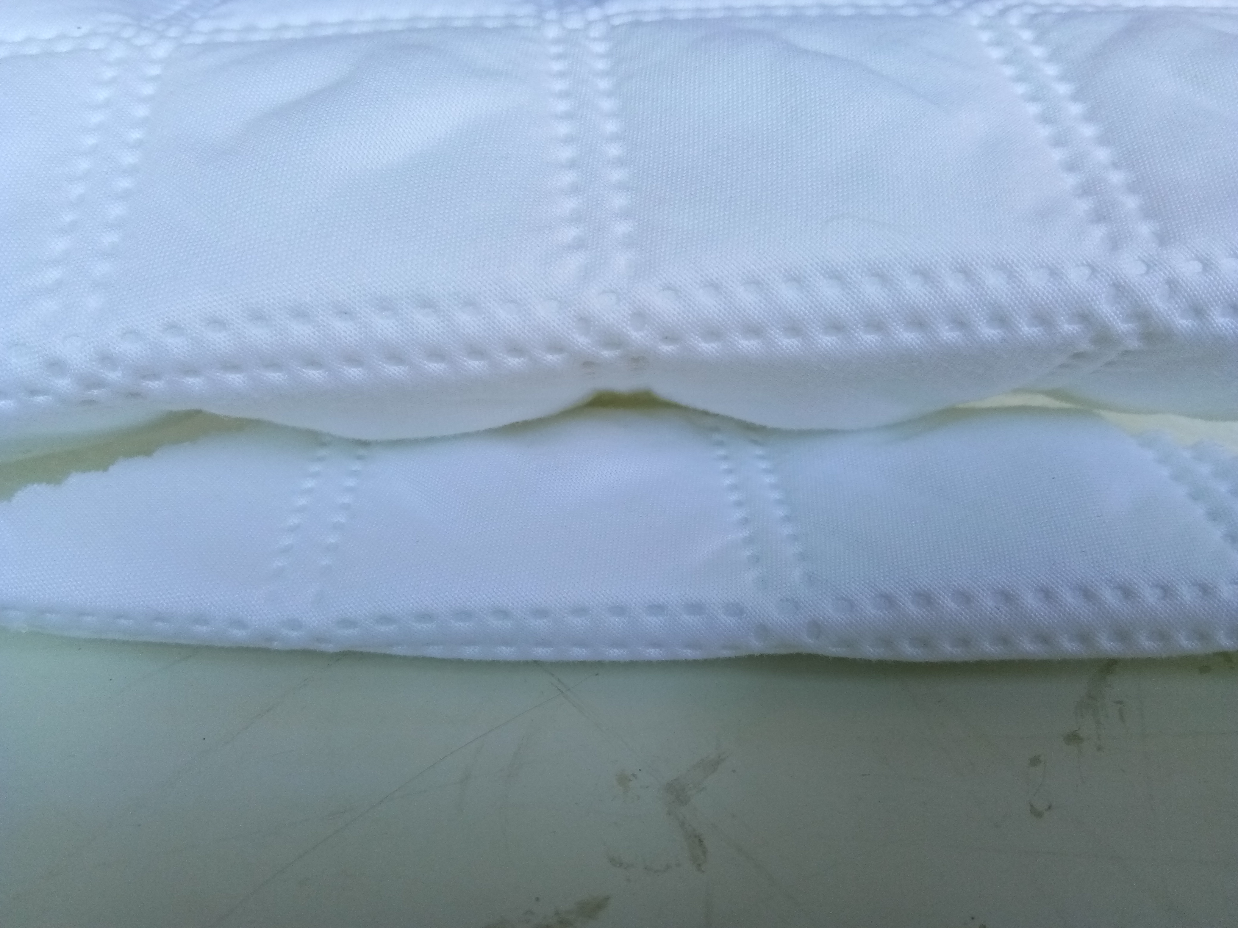 TPU Laminated Waterproof Spandex Fabric Diamond Ultrasonic Quilted Fabric For Bedding