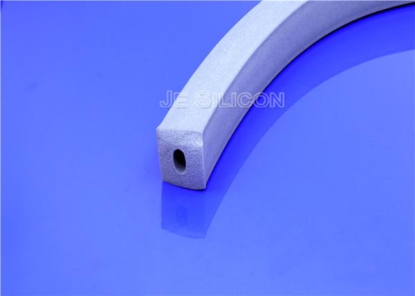 Heat / Fuel Resistant Silicone Sponge Rubber Strips High Pressure Flexible Extrusion