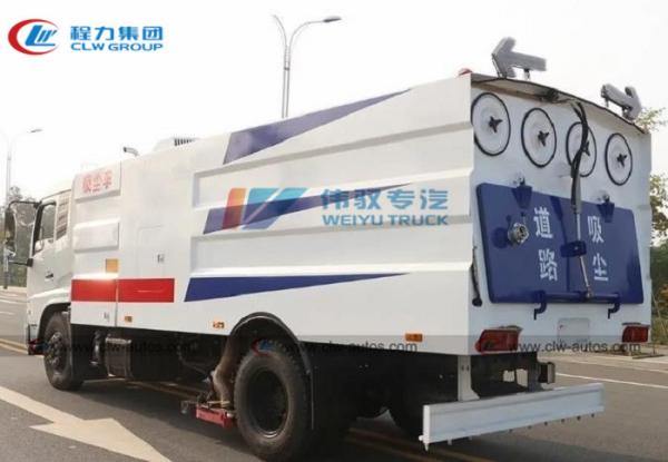 Caminhão do vácuo da vassoura de rua de Dongfeng 9cbm com o pneu 10.00R20