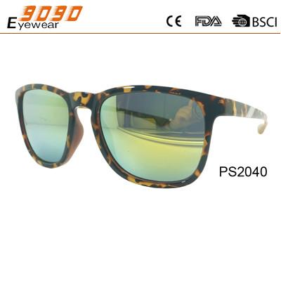2017 hot sale style sunglasses with UV 400 protection lens ,made of plastic