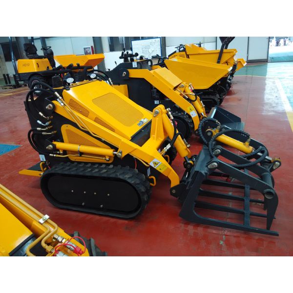 Mini rubber tracked skid steer loader
