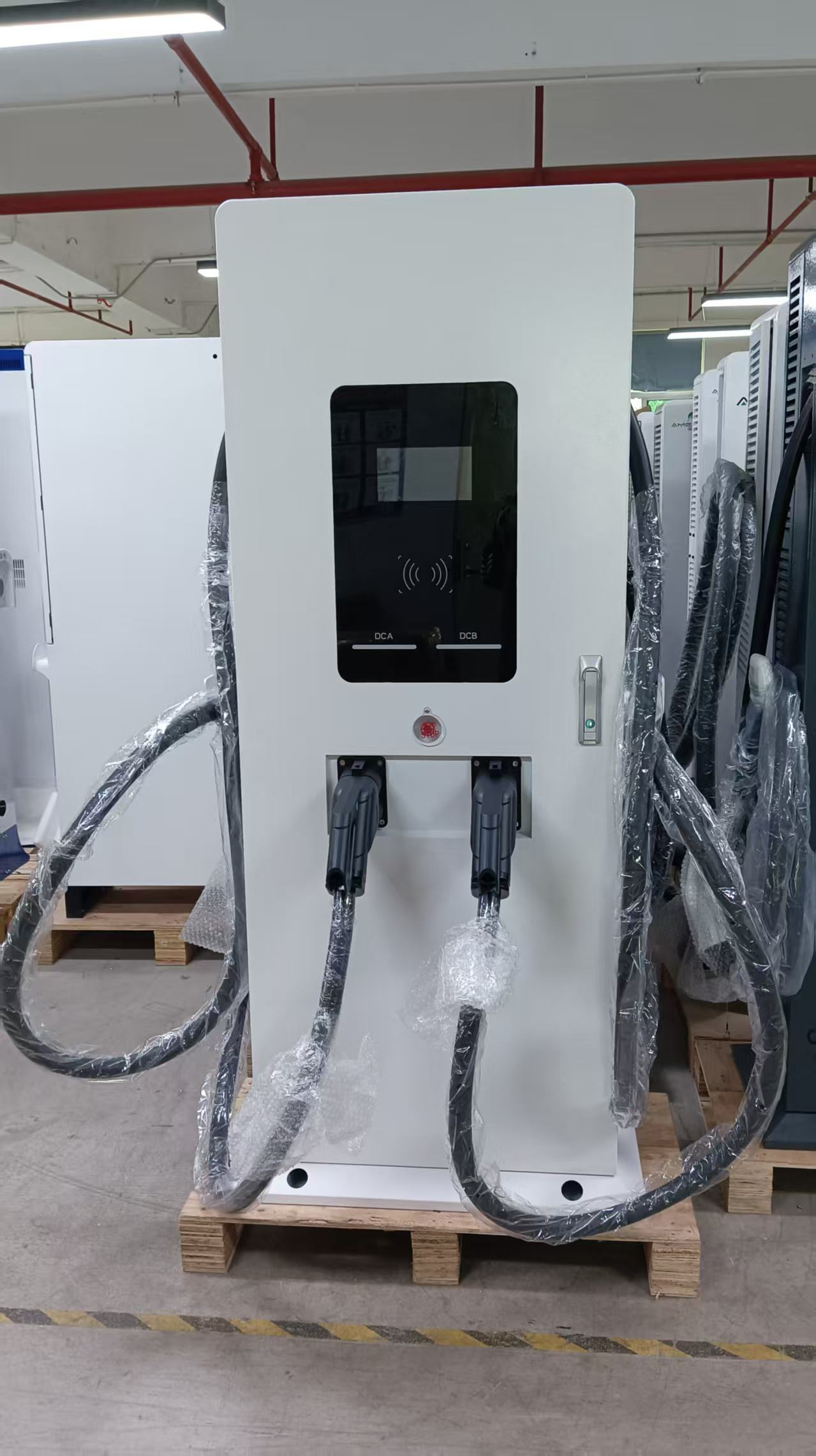 60 to 160kW Commercial DC Fast EV Charging Station CCS Single Gun Dual Gun Electric Car Charger OCPP 1.6J for Public Charging