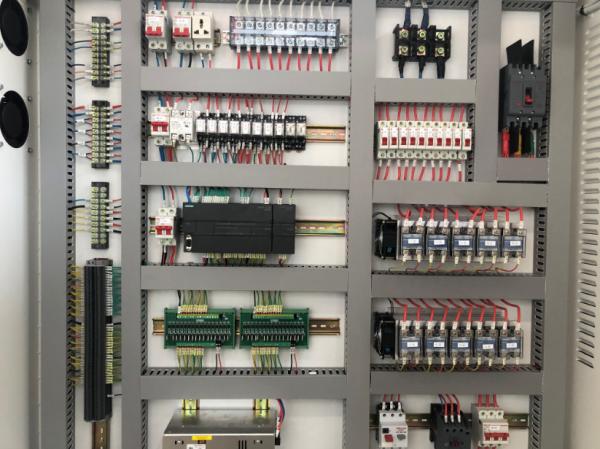 Garrafa semi automática do PLC da máquina de molde do sopro de 3 litros que fabrica 0.6m3/Min