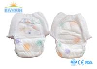 Une couche de couche de nouveau-né