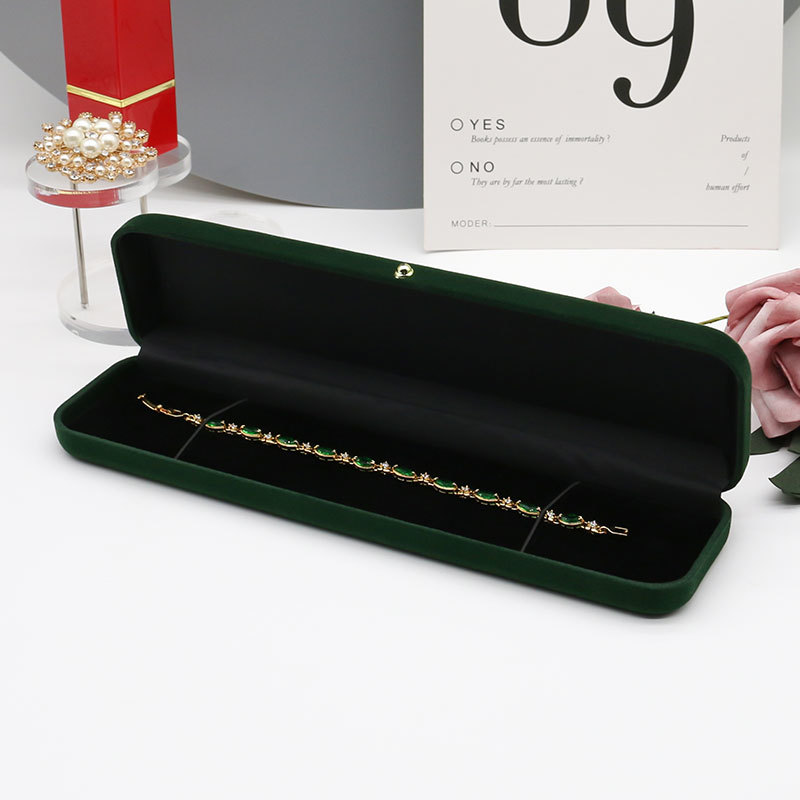Customized Color Velvet Jewelry Packaging Luxury Jewelry Box Modern Brand Multiple Sizes
