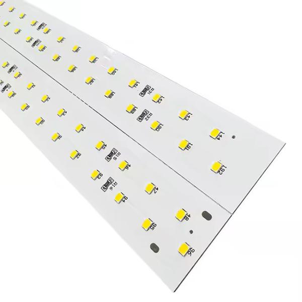 カスタマイズ可能 2835 3030 3535 5050 LED PCB 直角ストライプライト LEDランプ PCB